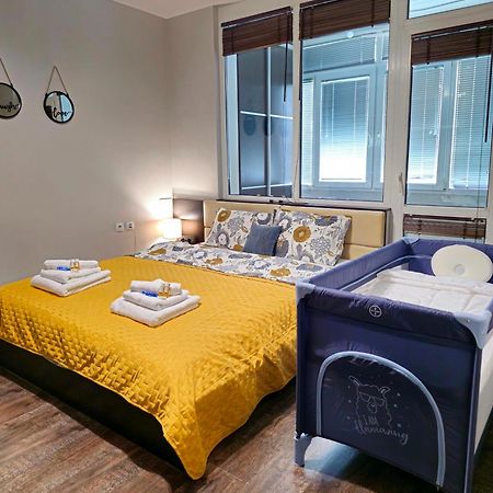 Rea Mladost - Easy Access To Metro, Ideal Location Sofia Exterior photo