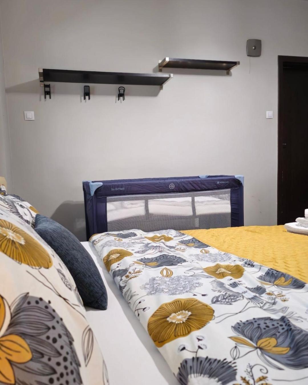 Rea Mladost - Easy Access To Metro, Ideal Location Sofia Exterior photo